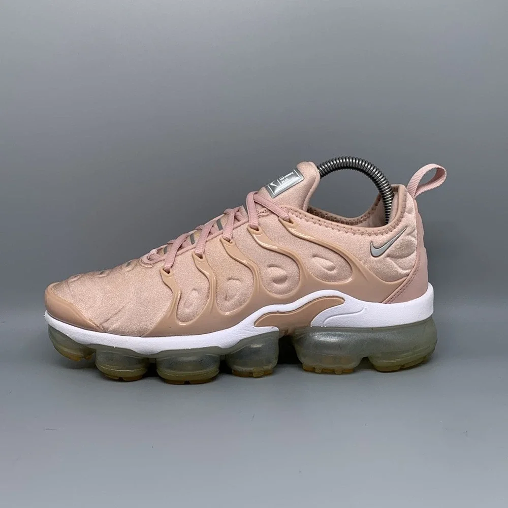 Nike Air VaporMax Plus Pink Oxford DM8327-600 Women's‎ Sz 8.5